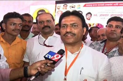 मुख्यमंत्र्यांसमोर शशिकांत शिंदे म्हणाले, आमची निष्ठा शरद पवारांवर, उद्धव ठाकरेंकडून शब्द, सूडाने वागणार नाही!