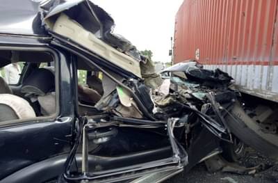 माजी केंद्रीय मंत्री हंसराज अहिर यांच्या ताफ्यातील गाडीला अपघात, पोलिस आणि सीआरपीएफ जवानाचा मृत्यू