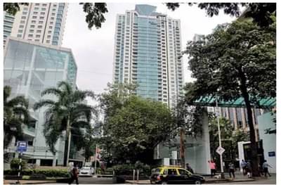 IDFC बँकेच्या अधिकाऱ्याकडून मुंबईत 52 कोटीच्या फ्लॅटची खरेदी