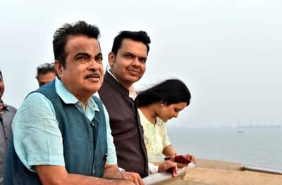 नागपूर जिल्ह्यात तिकीट द्यायचं कुणाला? गडकरी-मुख्यमंत्र्यांसमोर पेच