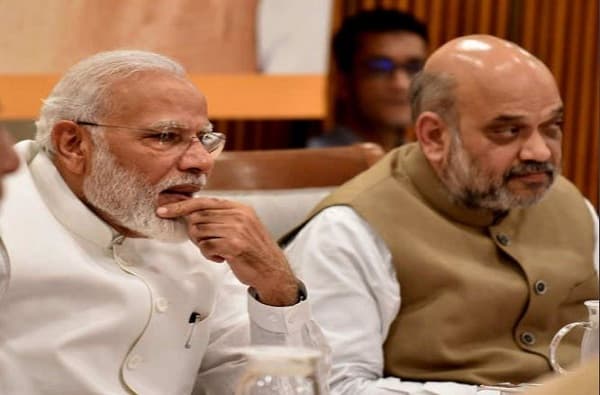 भाजपच्या उमेदवारांवर शिक्कामोर्तब, तिकीटं जाहीर होण्यात दिरंगाई