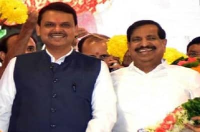 गणेश नाईक होल्डवर, मुख्यमंत्र्यांचा नेमका विचार काय?