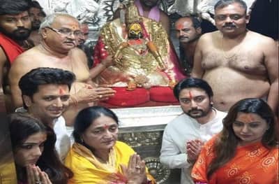 धीरज देशमुखांना तिकीट, रितेश देशमुख सहकुटुंब तुळजाभवानीला