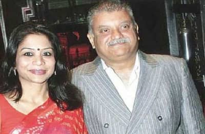 बेड्या पडताच लग्नाची बेडी तुटली, इंद्राणी-पीटर मुखर्जीचा घटस्फोट