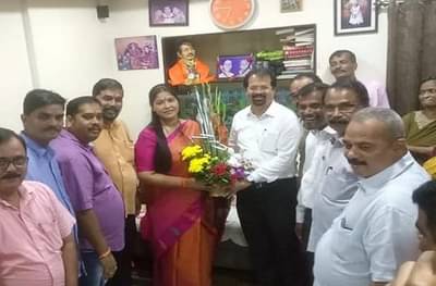 ‘मातोश्री’च्या अंगणात थेट उद्धव ठाकरेंना शिवसेना आमदाराचं चॅलेंज