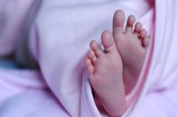 मुलाच्या हव्यासापोटी सव्वा महिन्याच्या चिमुरडीचा खून, निर्दयी मातेला बेड्या