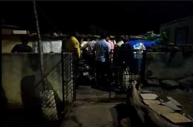 भुसावळमध्ये भाजप नगरसेवकाची निर्घृण हत्या, भाऊ, दोन मुलांनाही संपवलं, पत्नी गंभीर