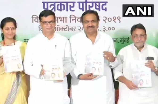 बेरोजगारांना महिन्याला 5 हजार, 80% नोकऱ्या भूमिपुत्रांना, आघाडीचा जाहीरनामा
