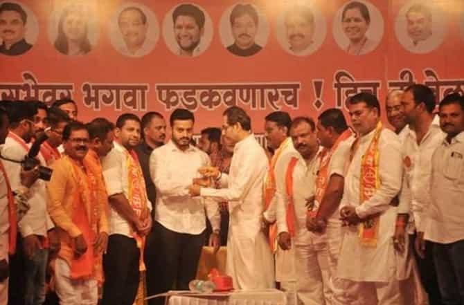 संग्राम जगतापांना धक्का, राष्ट्रवादीच्या नेत्याची अचानक युतीच्या व्यासपीठावर एंट्री