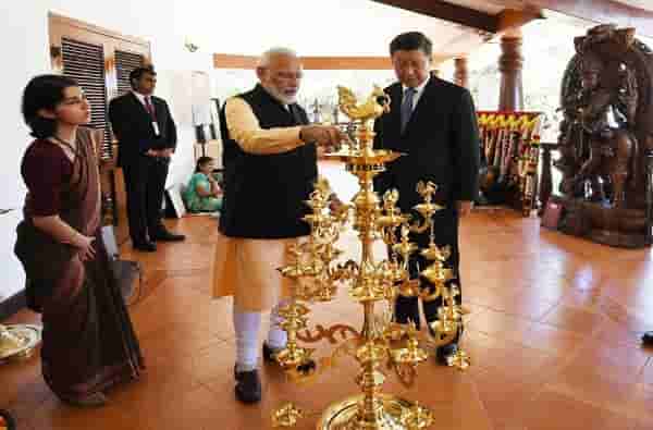 मोदी आणि शी जिनपिंग यांचा आवाज बनलेली ही महिला कोण आहे?