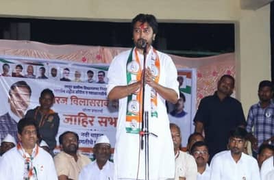 प्रचाराच्या रणधुमाळीत आजारपण, धीरज देशमुख रुग्णालयात