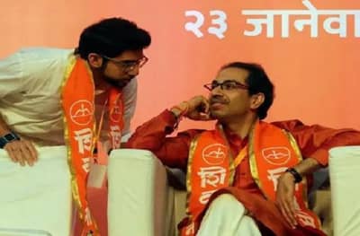 मुख्यमंत्रिपदासाठी शिवसेनेकडून आदित्य ठाकरेंशिवाय ही दोन नावं चर्चेत