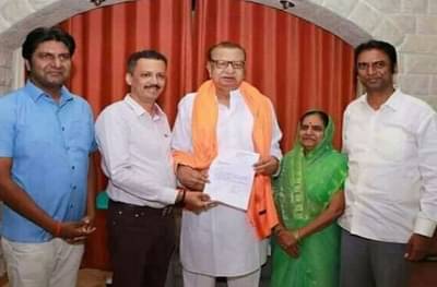 शिवसेनेचं संख्याबळ 61 वर, मिलिंद नार्वेकरांसोबत अपक्ष आमदार विशेष विमानाने मुंबईत!