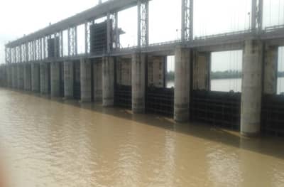 चंद्राबाबूंनी बॉम्बने उडवण्याची धमकी दिलेला नांदेडमधील बाभळी बंधारा भरला