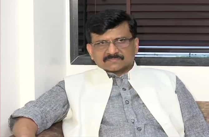 महाराष्ट्राचा निर्णय महाराष्ट्रातच, महाराष्ट्राच्या राजकारणाचा चेहरा बदलला पाहिजे : संजय राऊत