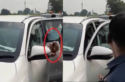 शेतकऱ्याने मुख्यमंत्र्यांच्या कारसमोर चॉकलेट धरलं, दार उघडून फडणवीसांनी आनंदाने स्वीकारलं