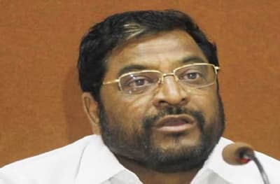 आरसीईपी कराराला विरोध, राजू शेट्टी पोलिसांच्या ताब्यात