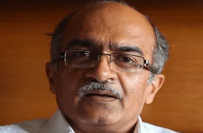 मोदी सरकार उद्या आर्मीही विकायला काढेल : प्रशांत भूषण