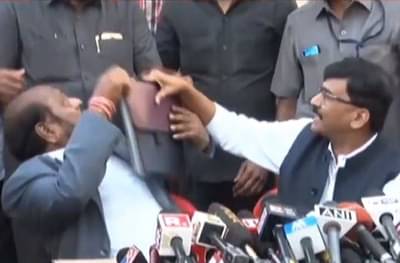 ती फाईल आधी गाडीत ठेवा, राज्यपालांच्या भेटीदरम्यान राऊतांच्या हाती महत्त्वाची फाईल