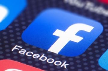 अ‍ॅपल वॉचला टक्कर देणार फेसबुकचे स्मार्टवॉच, पुढील वर्षी स्मार्टवॉच बाजारात आणण्याची फेसबुकची योजना