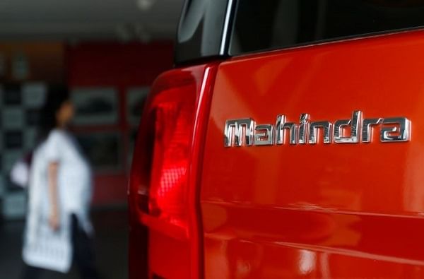 Mahindra ने 'या' गाड्या परत मागवल्या, तुमच्याही कारमध्ये बिघाड तर नाही ना? Mahindra ने 'या' गाड्या परत मागवल्या, तुमच्याही कारमध्ये बिघाड तर नाही ना?