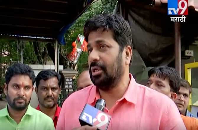 कांद्याच्या कोसळत्या दरासह इतर मागण्या, प्रहार संघटनेचे शिष्टमंडळ थेट बच्चू कडूंच्या घरी