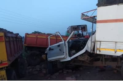 पंढरपूरजवळ टेम्पो-ट्रॅक्टरचा भीषण अपघात, पाच वारकऱ्यांवर काळाचा घाला