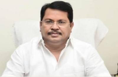 सत्तेसाठी विचारांशी तडजोड नाही, सावरकरांबाबतची भूमिका राऊतांना लखलाभ : विजय वडेट्टीवार