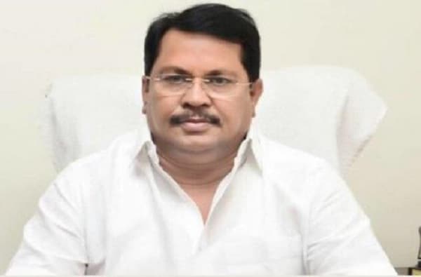 शिवसेना आमदाराला भाजपकडून 50 कोटींची ऑफर : वडेट्टीवार