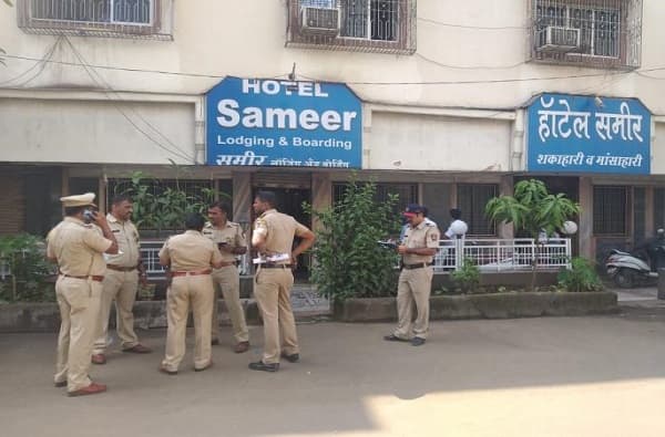 पतीची हत्या करुन पत्नी प्रियकरासोबत लॉजवर, भीतीपोटी विषप्राशन, चिमुकलीचा मृत्यू