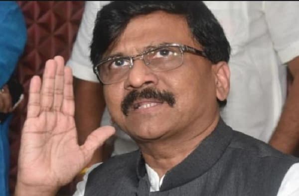 मोदी शिवराय आणि अमित शाह तानाजींच्या रुपात, आता हंगामा करणारे गप्प का? : संजय राऊत
