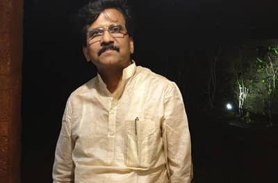 हारना और डरना मना है, संजय राऊतांचे ट्विट