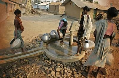 कुटुंब नियोजनाचं ब्रँड अ‍ॅम्बेसेडर गाव, 97 वर्षांपासून लोकसंख्या सारखीच