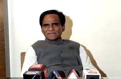 राहुल गांधींना धक्काबुक्की नाहीच, गर्दीत फिरायची सवय नसल्याने ते पडले : रावसाहेब दानवे