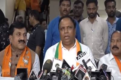 आमदारांवर विश्वास नसणारे त्यांना हॉटेलमध्ये डांबून ठेवतात : आशिष शेलार