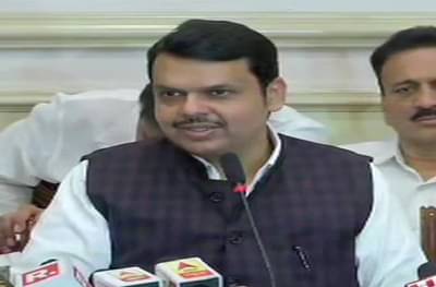 जाता जाता फडणवीस सिंचन घोटाळ्यावर बोलून गेले