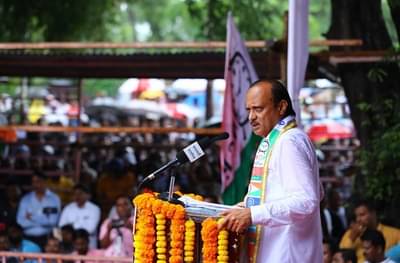 महाराष्ट्राला आपली गरज आहे, अजित पवारांना बारामतीकरांची भावनिक साद