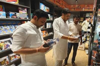 गाडीतून जाताना खेळण्याचं दुकान दिसलं, आमदारांमधील बाप जागा झाला!