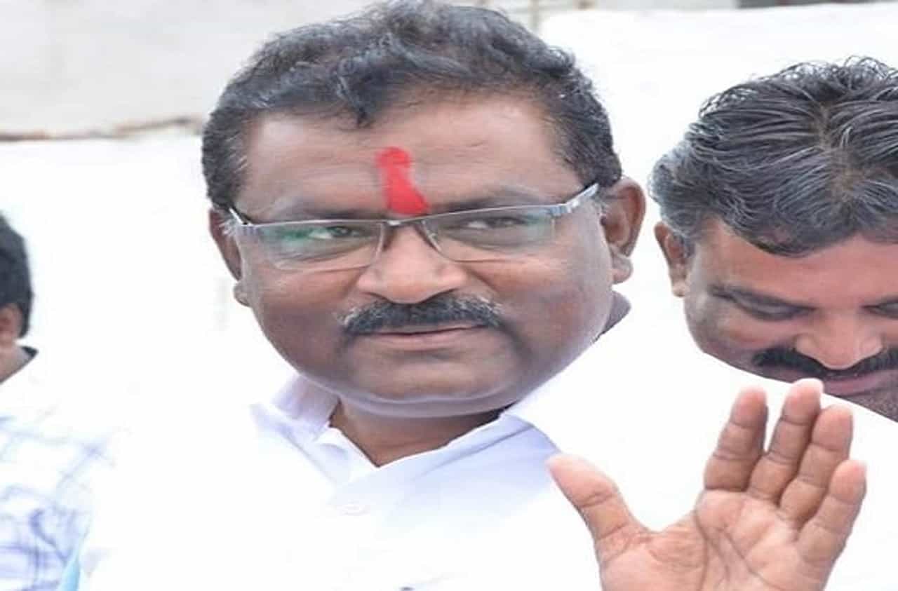 Suresh Dhas | भाजप आमदार सुरेश धस होम क्वारंटाईन, प्रत्यक्ष भेट टाळण्याचे आवाहन