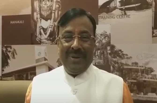 राज ठाकरेंएवढं मोदींचं कौतुक कोणी केलं नाही : सुधीर मुनगंटीवार