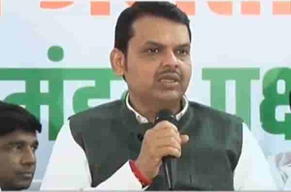 सत्तेसाठी किती लाचारी करायची हे शिवसेनेने ठरवावं, देवेंद्र फडणवीसांचा घणाघात
