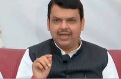 मुख्यमंत्र्यांकडून शेतकऱ्यांचा विश्वासघात, देवेंद्र फडणवीस यांची कर्जमाफीवर टीका