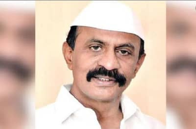 गँगस्टर अरुण गवळीच्या मुलीचा या अभिनेत्यासोबत साखरपुडा