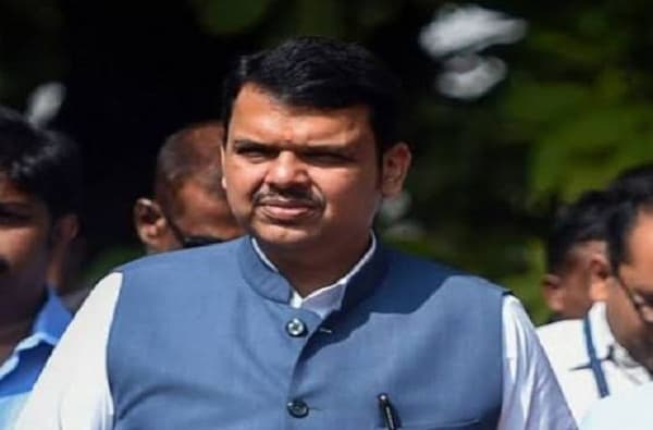 देवेंद्र फडणवीसांना 24 जानेवारीला कोर्टात हजर राहावं लागणार