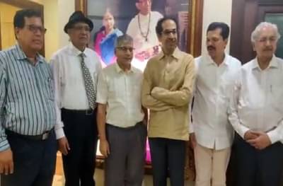 प्रकाश आंबेडकर पहिल्यांदाच मातोश्रीवर, उद्धव ठाकरेंसोबतच्या चर्चेचा तपशील जाहीर