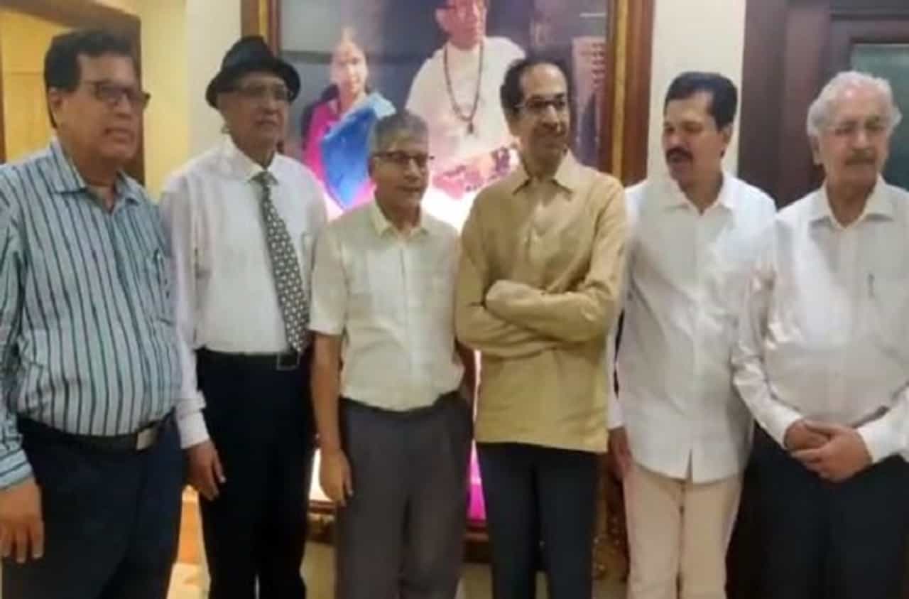 प्रकाश आंबेडकर पहिल्यांदाच मातोश्रीवर, उद्धव ठाकरेंसोबतच्या चर्चेचा तपशील जाहीर