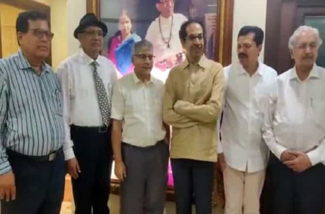प्रकाश आंबेडकर पहिल्यांदाच मातोश्रीवर, उद्धव ठाकरेंसोबतच्या चर्चेचा तपशील जाहीर