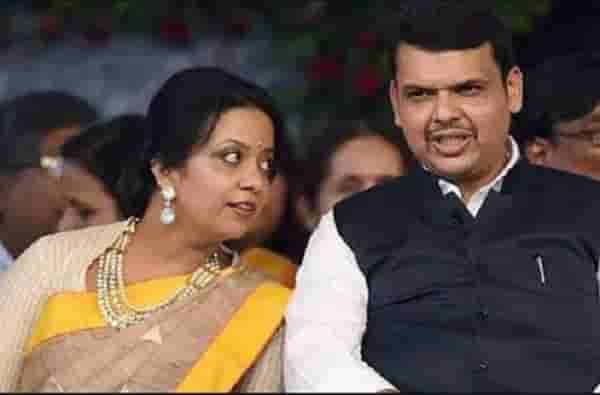 ठाकरे सरकारचा आणखी एक दणका, अॅक्सिस बँकेतील ती खाती वळवणार?