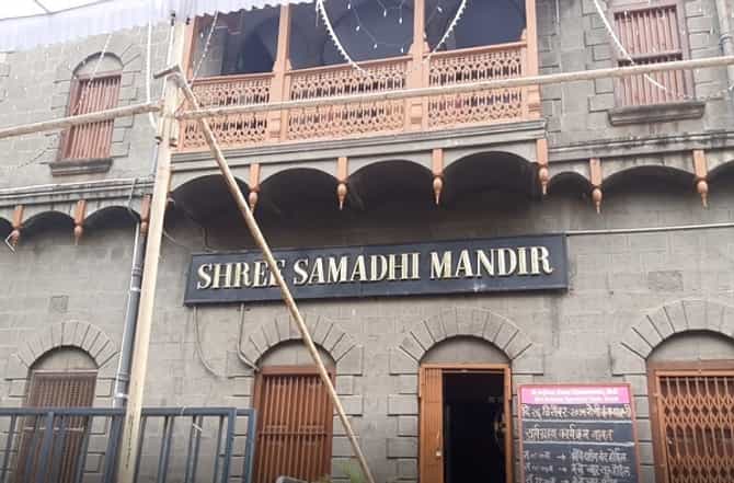 कोरोना लढ्यात शिर्डी साई संस्थानाचा सहभाग, रुग्णांसाठी भक्त निवासात कोविड रुग्णालयाची निर्मिती