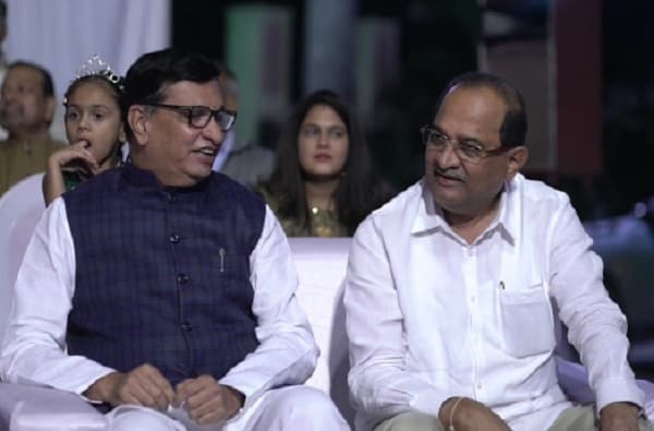 विखेंनी वापरलेला लाचार शब्द हा त्यांच्यासाठीच योग्य, विखेंच्या टीकेला थोरांतांचं प्रत्युत्तर